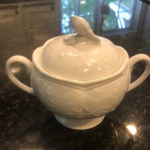 Lenox Butterfly Meadow sugar bowl